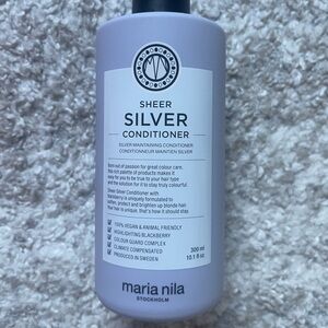 Maria Nila Sheer Silver Conditioner - Purple